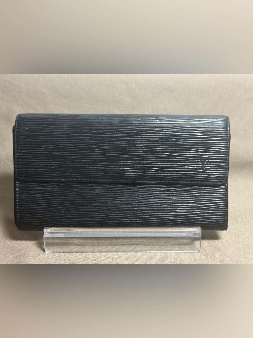 ✨Louis Vuitton Black Epi Leather Sarah Long Wallet✨